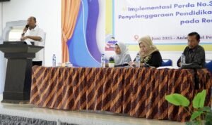 Regent Afandin Encourages Reproductive Education to be Included in School Curriculum in Langkat Regent Afandin Encourages Reproductive Education to be Included in School Curriculum in Langkat