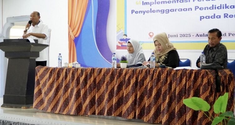 Regent Afandin Encourages Reproductive Education to be Included in School Curriculum in Langkat