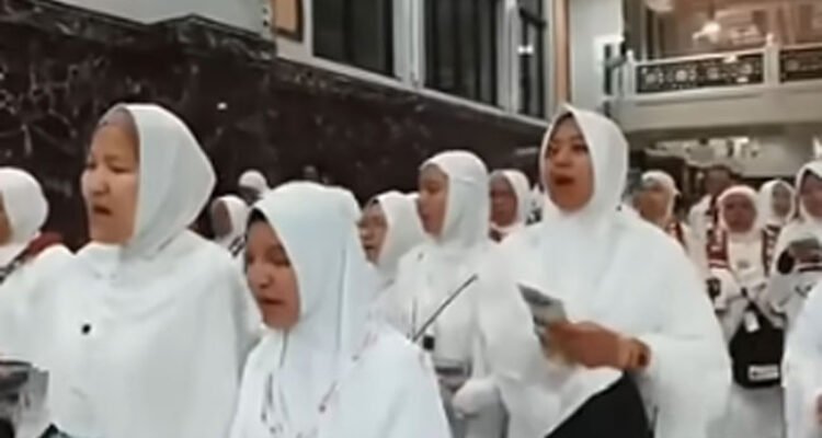 The Government Expects to Increase the Number of Female Hajj Pilgrimage Guides
