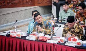 Governor Bobby Nasution is committed to accelerating the recovery from the disaster in North Sumatra. This effort is aimed at ensuring that those still in evacuation centers receive housing and financial assistance as quickly as possible Governor Bobby Nasution is committed to accelerating the recovery from the disaster in North Sumatra. This effort is aimed at ensuring that those still in evacuation centers receive housing and financial assistance as quickly as possible