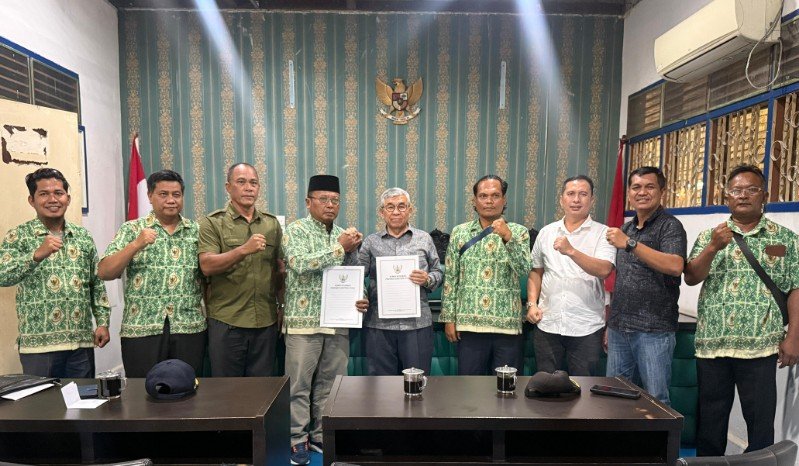 Komisi Informasi Sumut dan APDESI Sumut Teken MoU Keterbukaan Informasi