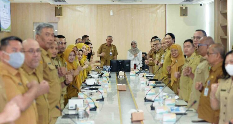 North Sumatra Corporate University Efforts to Improve Civil Servants' Competence North Sumatra Corporate University: Efforts to Improve Civil Servants' Competence