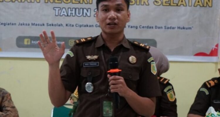 The Struggle of Prosecutors and State Lawyers Ignored by the State