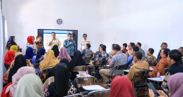 Young talents are encouraged to become innovators and job creators