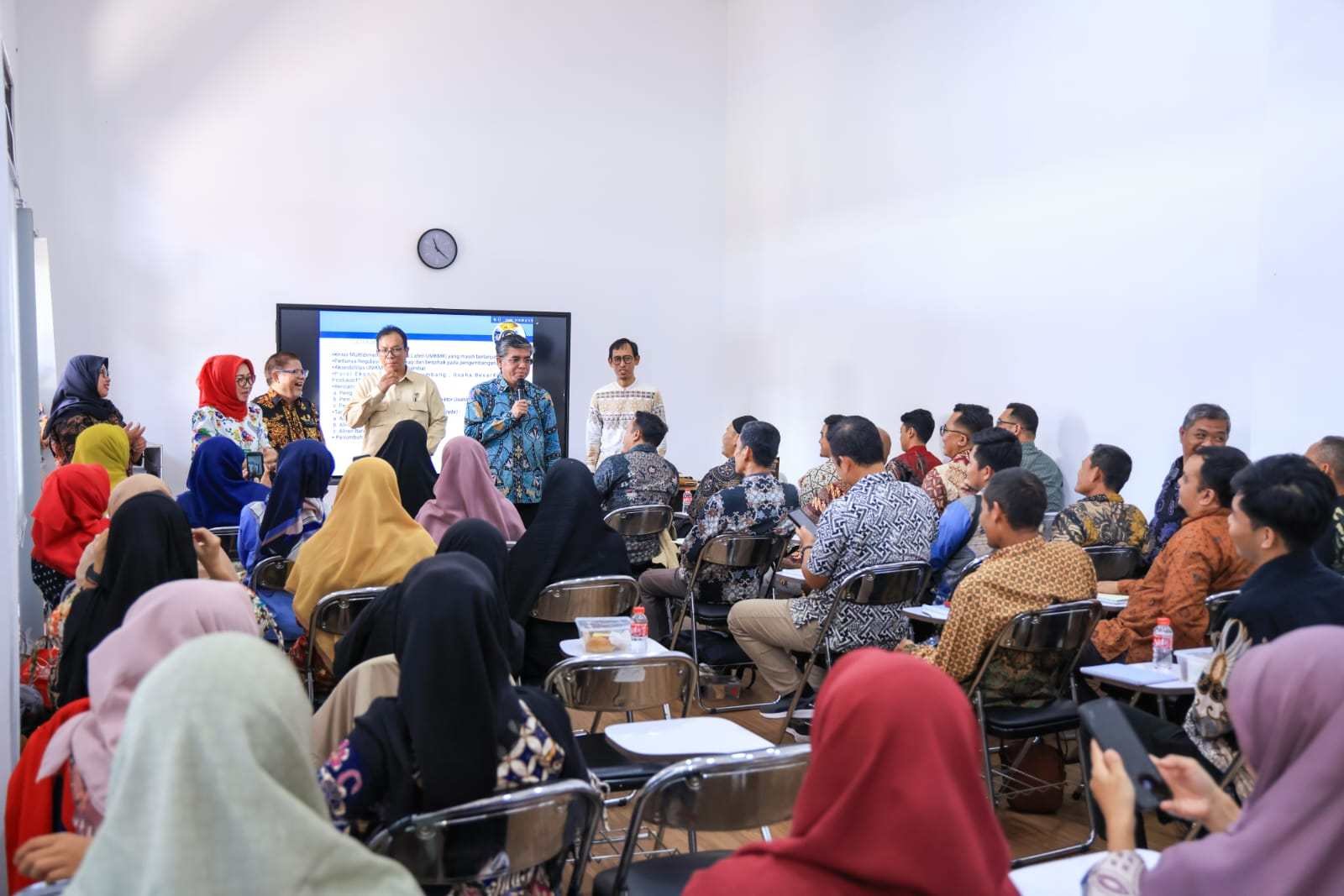 Young talents are encouraged to become innovators and job creators