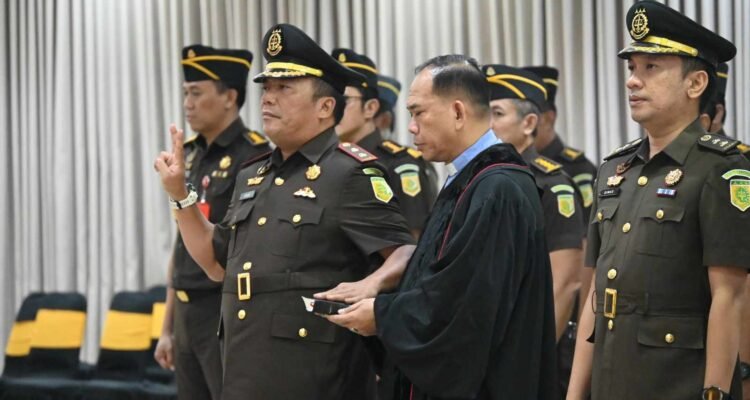 Chief Public Prosecutor of West Java Swears in Chief Public Prosecutor and Coordinator of Sukabumi District
