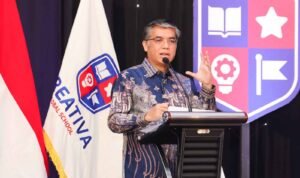 Preparing Indonesia's future generation for the labor market with skills and chara Preparing Indonesia's future generation for the labor market with skills and character