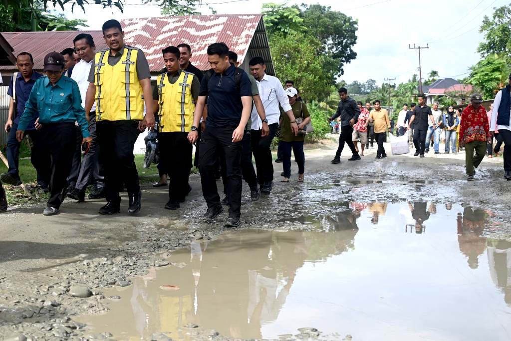 Bobby Nasution confirms start of road and bridge construction on the West Nias-Niasbar route in August