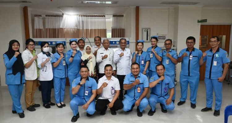 Hooray Residents of Nias no longer need to be treated off the island the servi Hooray!!! Residents of Nias no longer need to be treated off the island; the services of the Dr. Thomsen Nias Regional Hospital have improved