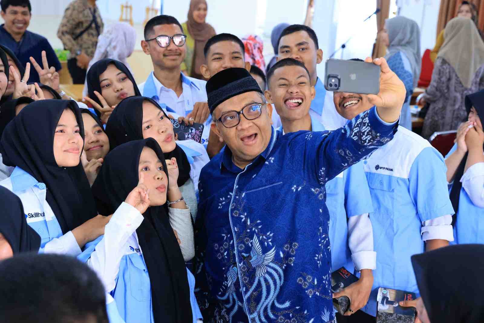 National Vocational Training: Efforts by the Ministry of Labor to Train Work-Ready Workers