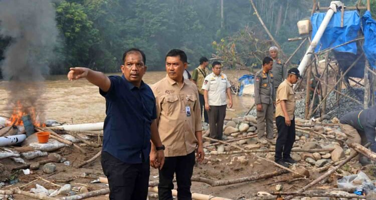 Operations against illegal gold mining in the Batang Gadis River Continued - Madina