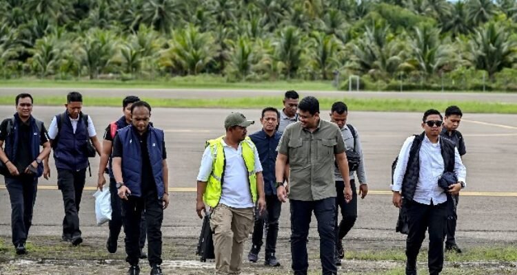 Bobby Nasution’s Activities During His Visit to the Nias Islands
