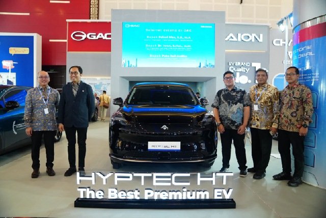 GIIAS Surabaya 2026: Deputy Minister of Industry Boosts Electric Vehicle Development