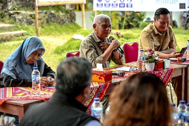 Improving education in West Nias requires cooperation among all parties