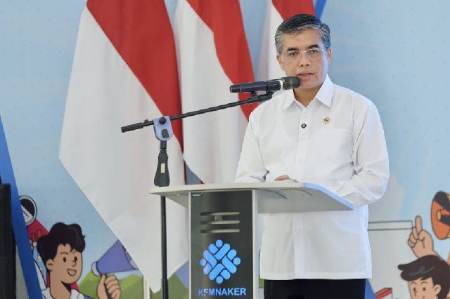 In honor of Indonesia's 81st Independence Day, the Ministry of Labor offers free health checks to the public