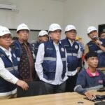 Informal workers in the waste sector receive a 50 percent reduction in social security contributions (JKK) and social security contributions (JKM)