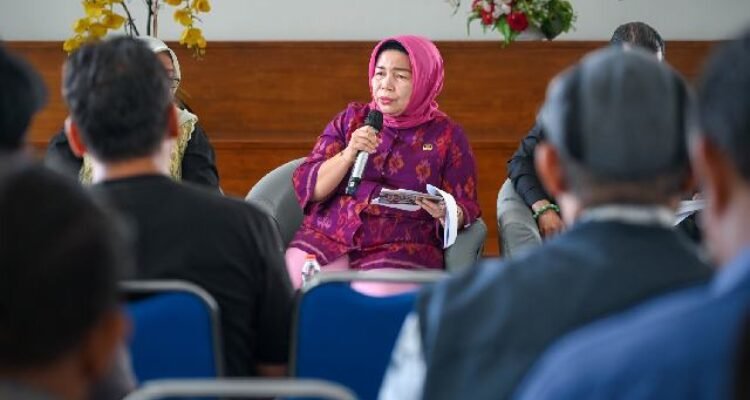 North Sumatra issues free halal certificates to 1,000 companies