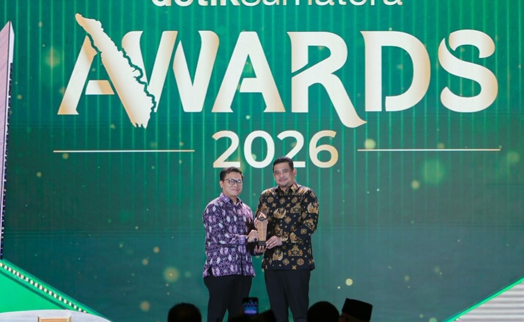 North Sumatra receives award for most meritorious development program in the category 'Acceleration of basic services and equitable regional development'