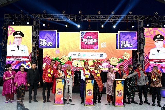 The 2026 Flower and Fruit Festival Was Bursting with Energy