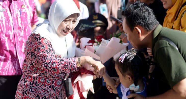 The North Sumatra Family Welfare Movement (TP PKK) encourages parents to strengthen their children's character, starting within the family