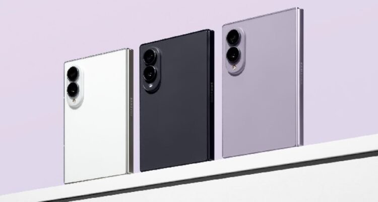 Weighing just 201 grams and featuring a passport-sized form factor, the Galaxy Z Fold8 makes foldable smartphones more practical to carry around