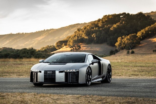 Audi's new supercar, the Nuvolari, hits 350 km/h