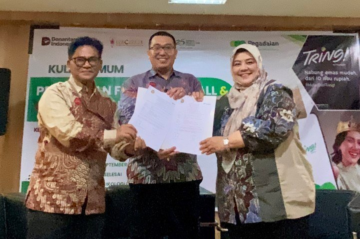 Pegadaian equips USU psychology students with knowledge on combating illegal loans