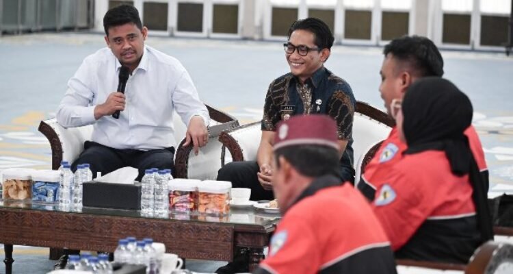 Vespa Community Visits Governor Bobby Nasution