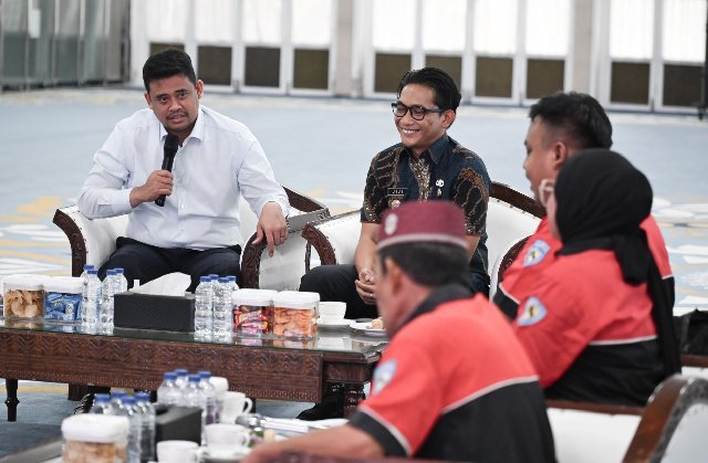 Vespa Community Visits Governor Bobby Nasution