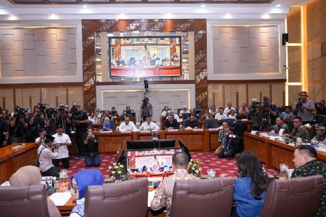 Employment Protection Bill Strengthens Worker Protections