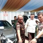 The Public Prosecutor's Office of Southeast Sulawesi is auctioning 24 seized state assets valued at 4.5 billion Indonesian rupiah, with heavy machinery and nickel ore being the primary items